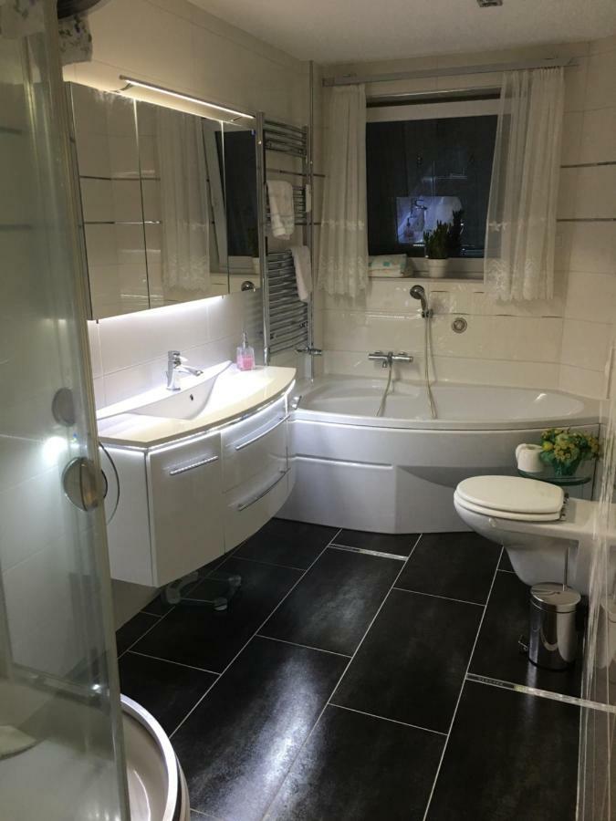 5 Sterne Ferienwohnung Cattaleya Эмден Экстерьер фото